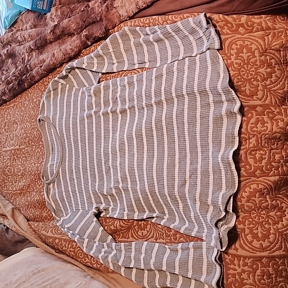Long sleeve waffle fabric grey/white top